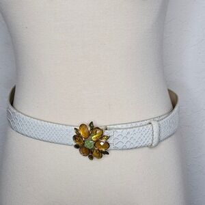 Liz Claiborne Womens White Snakeskin Embossed Leather Jeweled Flower Belt Medium